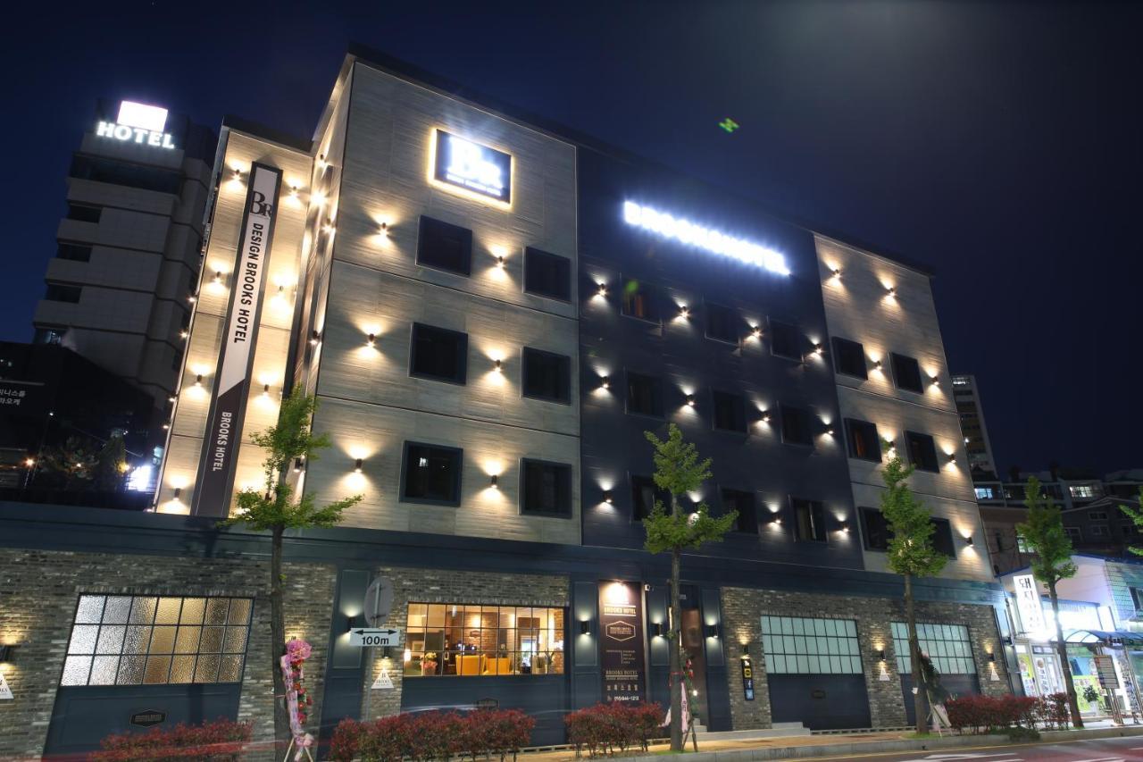 Brooks Hotel Tongyeong Esterno foto